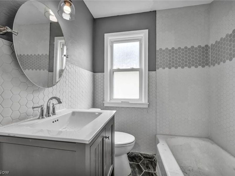 14905 Harvard Avenue , Cleveland, OH 44128 Photo 27