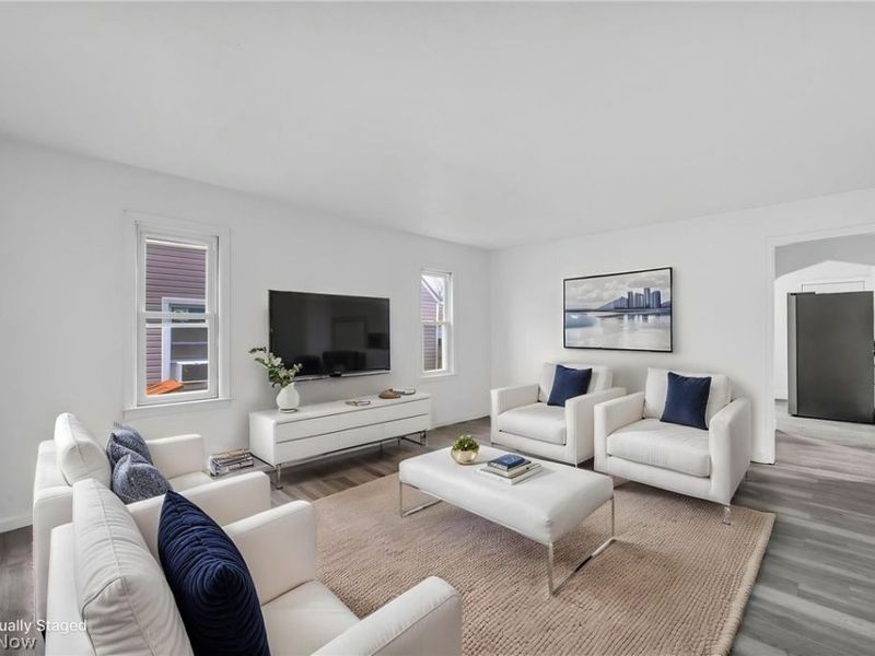 14905 Harvard Avenue , Cleveland, OH 44128 Photo 6