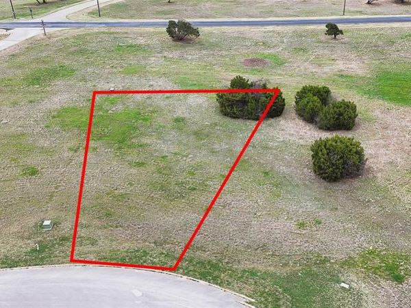 7252 Carnoustie Drive, Cleburne, TX 76033