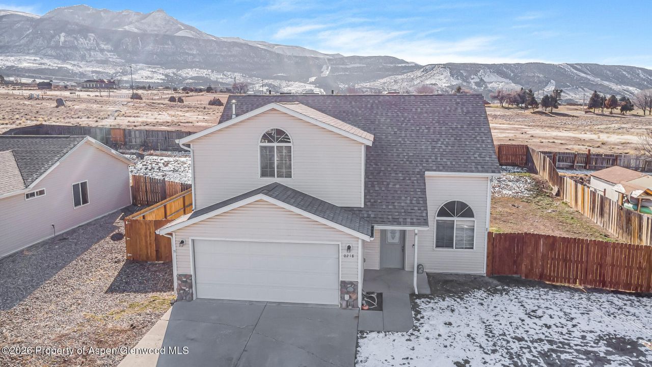 218 Cliff View Circle, Parachute, CO 81635 Main Photo