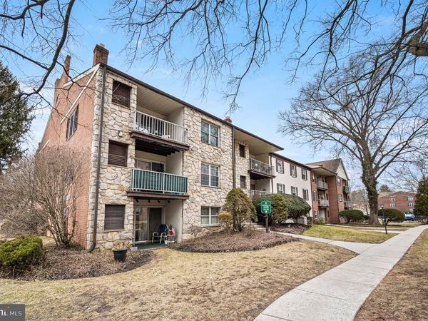 275 DRUMMERS LANE, Unit 275, WAYNE, PA 19087