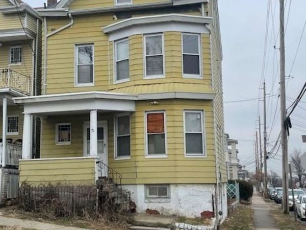 42 Brown Ave, Prospect Park, NJ 07508