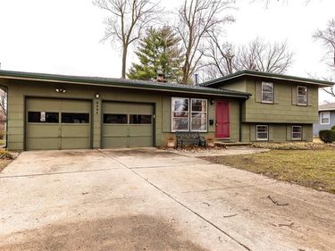 6404 N Walrond Avenue, Kansas City, MO 64119