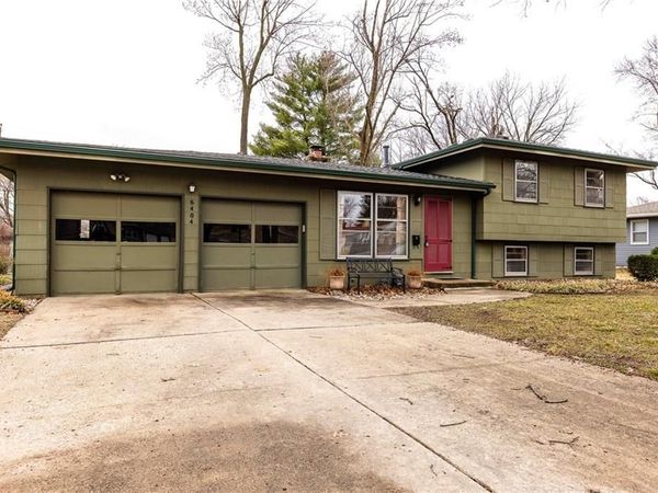 6404 N Walrond Avenue, Kansas City, MO 64119