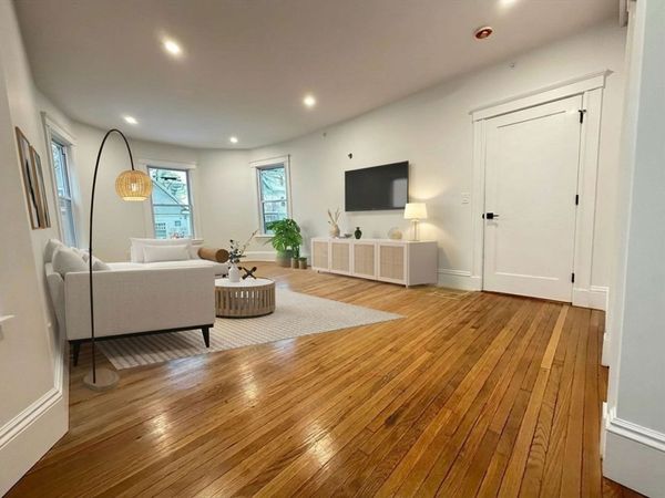 10 Beech St, Unit 4, Cambridge, MA 02140