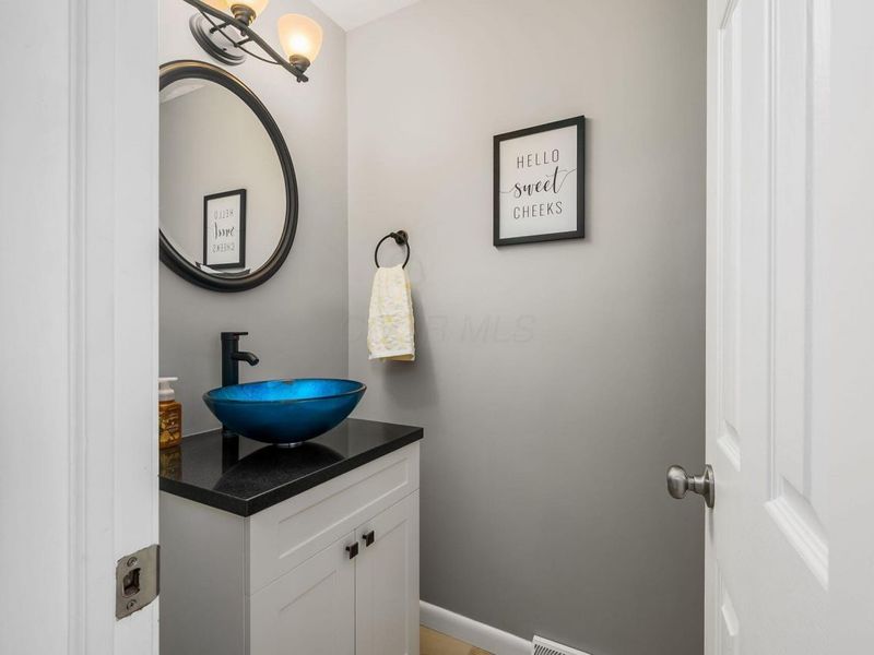 62 St Stephens Court, Columbus, OH 43230 Photo 10