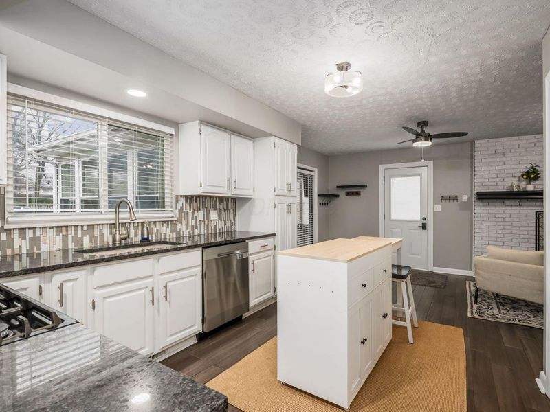 62 St Stephens Court, Columbus, OH 43230 Photo 14