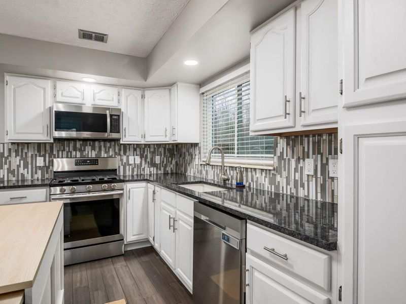 62 St Stephens Court, Columbus, OH 43230 Photo 16