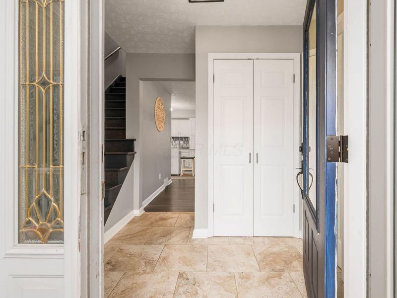 62 St Stephens Court, Columbus, OH 43230 Photo 4