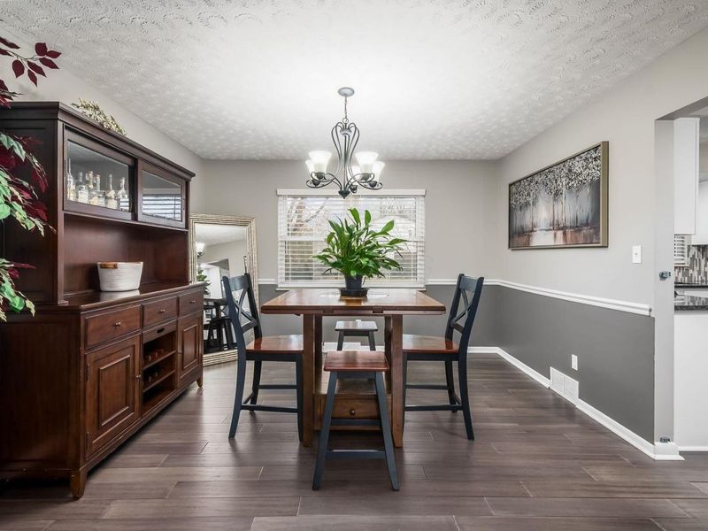 62 St Stephens Court, Columbus, OH 43230 Photo 8