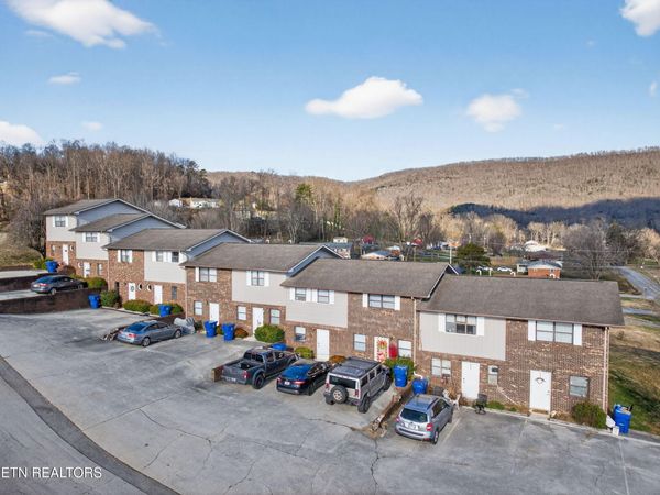 435 Hillside Drive, Harriman, TN 37748