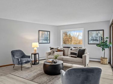 2485 Canabury Drive, Unit 212, Little Canada, MN 55117