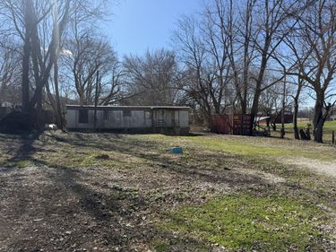 323 College Street, Monticello, KY 42633