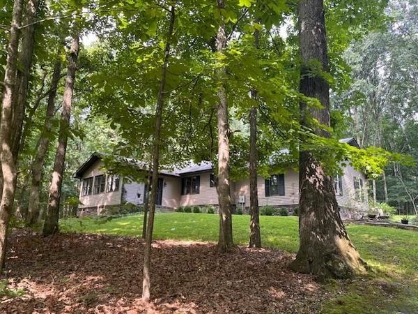 1069 S Hewitt Road, Bowling Green, KY 42103