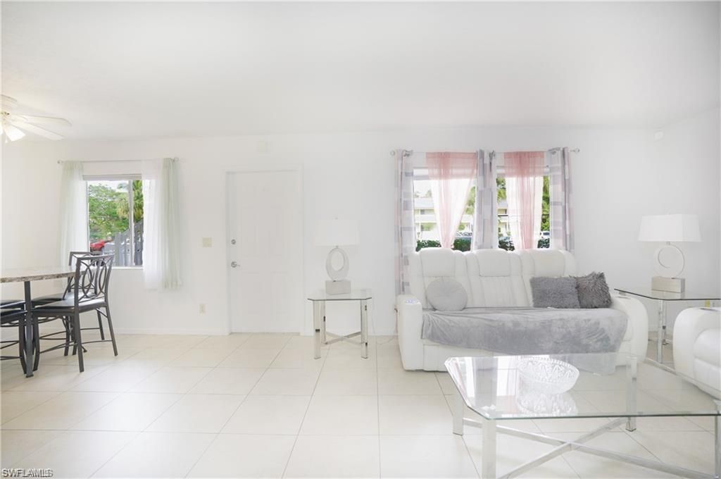 4635 Bayshore Dr, Unit P7, Naples, FL 34112 Photo