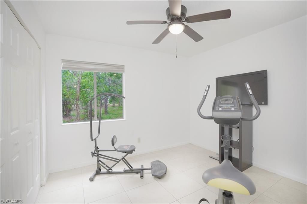 4635 Bayshore Dr, Unit P7, Naples, FL 34112 Photo