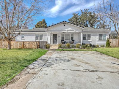 1024 W Recess Road, Hanahan, SC 29410