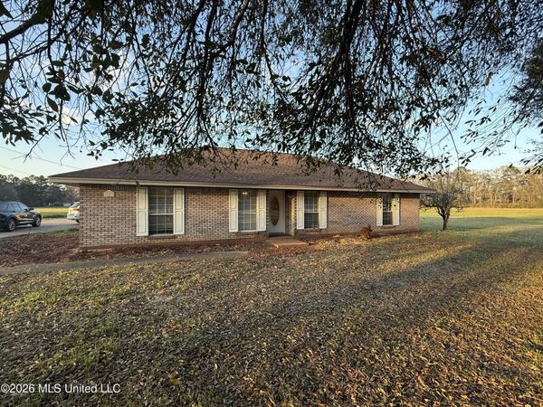 351 E Mcpherson Drive, Monticello, MS 39654