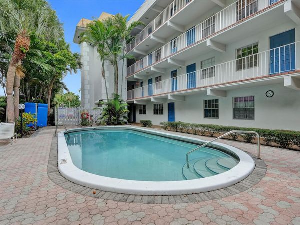 1407 NE 56th Street, Unit 217, Fort Lauderdale, FL 33334