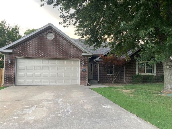 2949 Bluegrass Place , Fayetteville, AR 72704