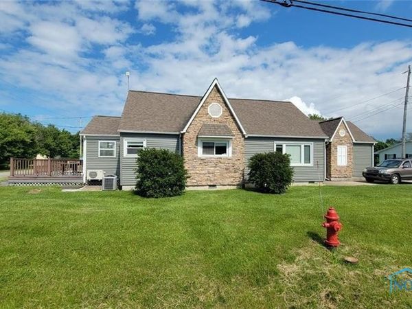 5411 E Channel Drive, Port Clinton, OH 43452