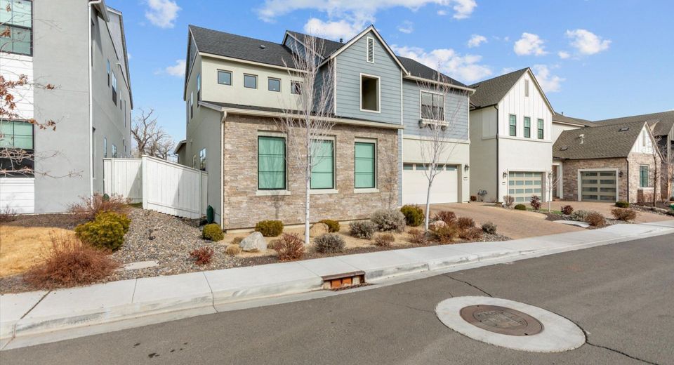 715 W Pleasant Oak Trail, Reno, NV 89511 Photo