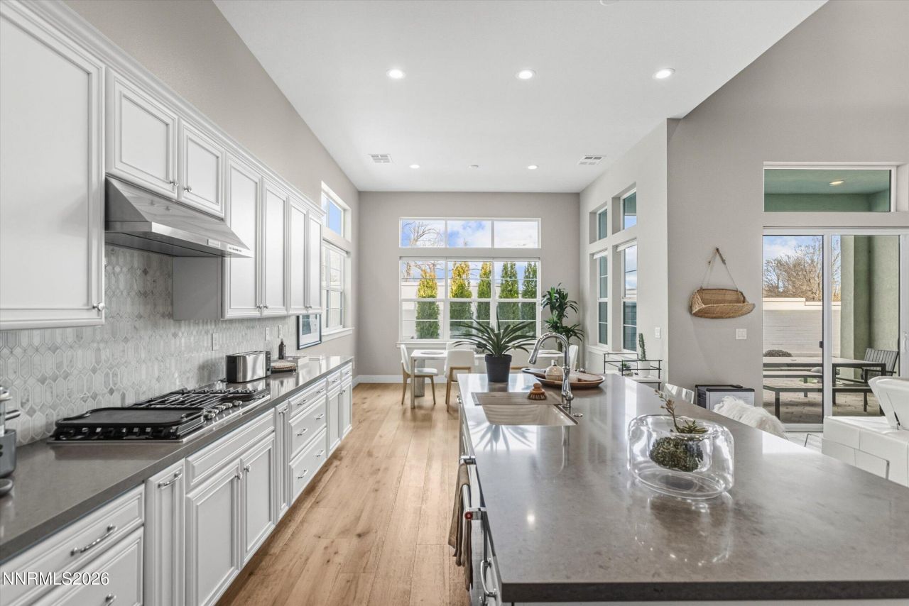 715 W Pleasant Oak Trail, Reno, NV 89511 Photo