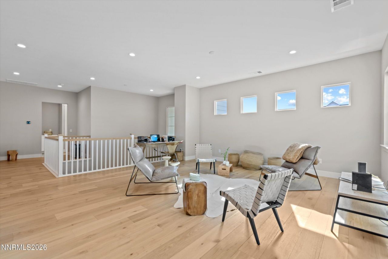 715 W Pleasant Oak Trail, Reno, NV 89511 Photo