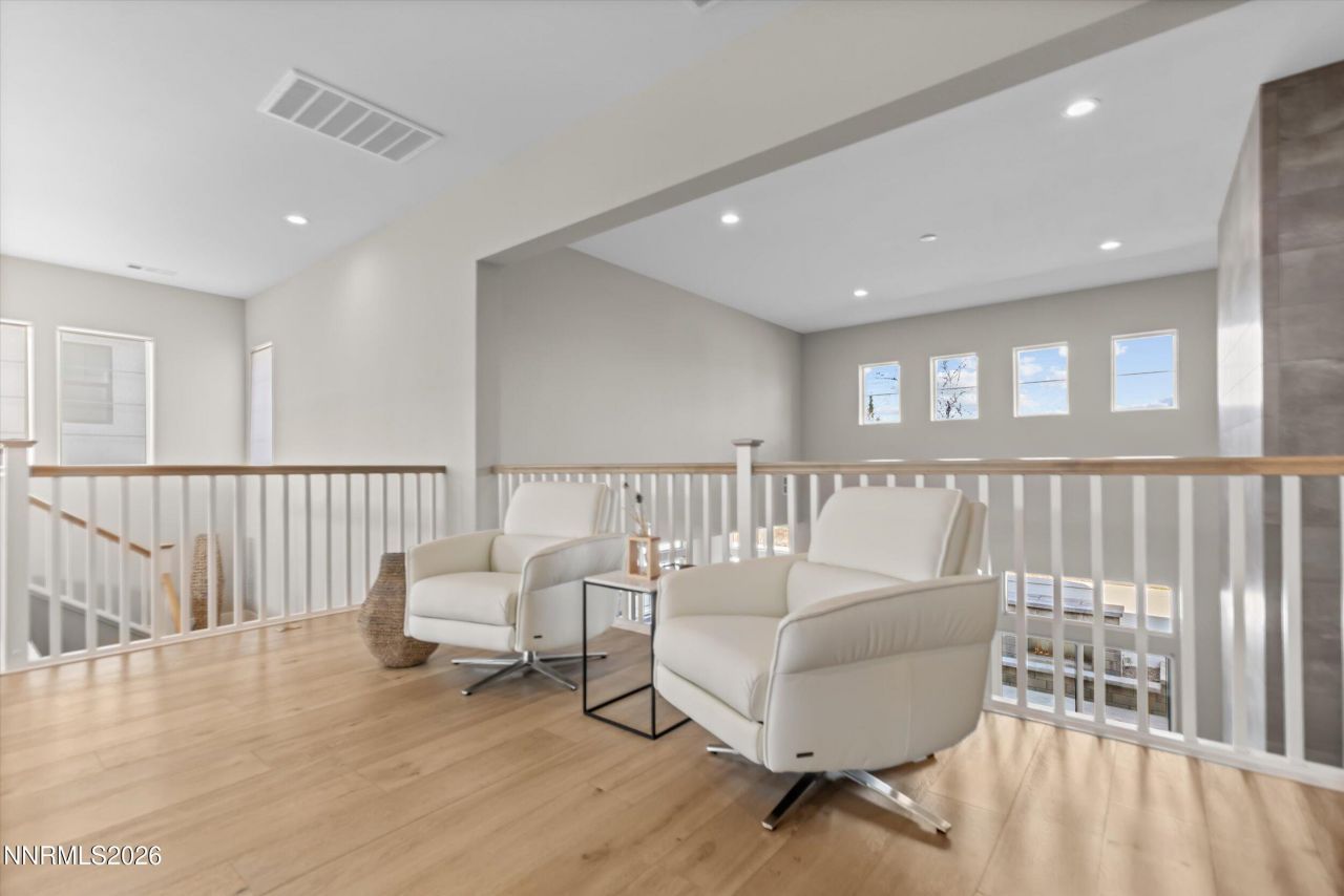 715 W Pleasant Oak Trail, Reno, NV 89511 Photo