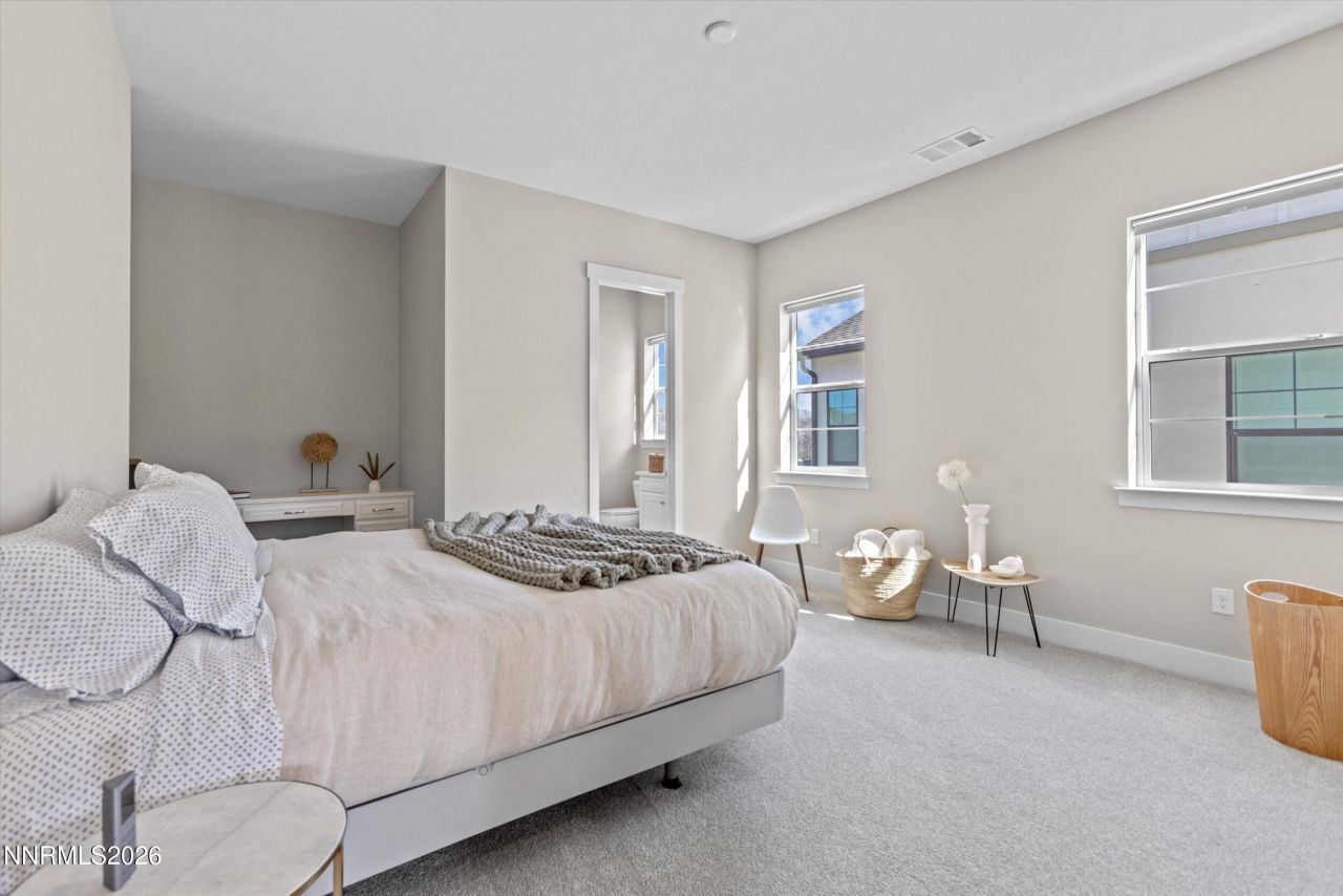 715 W Pleasant Oak Trail, Reno, NV 89511 Photo