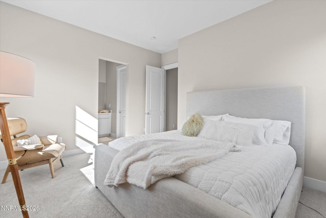 715 W Pleasant Oak Trail, Reno, NV 89511 Photo