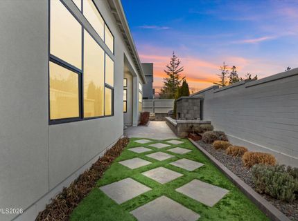 715 W Pleasant Oak Trail, Reno, NV 89511 Photo