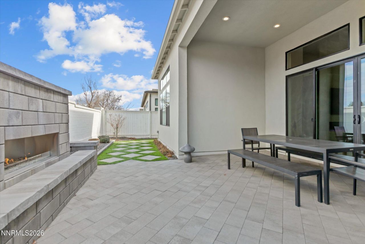 715 W Pleasant Oak Trail, Reno, NV 89511 Photo