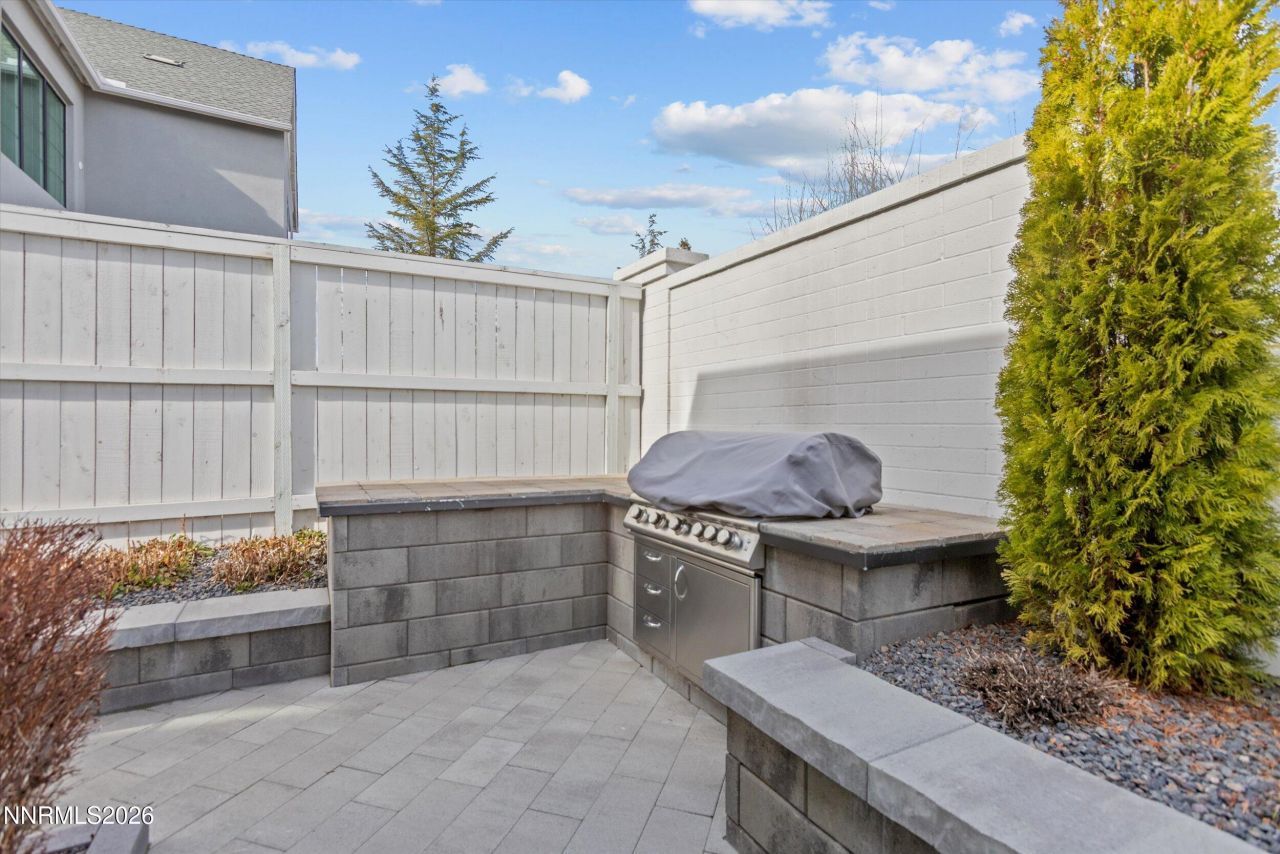 715 W Pleasant Oak Trail, Reno, NV 89511 Photo