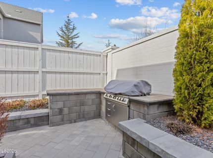 715 W Pleasant Oak Trail, Reno, NV 89511 Photo