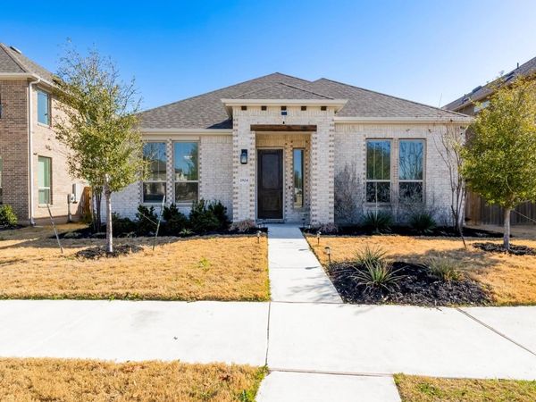 2824 Stone Branch DR, Leander, TX 78641