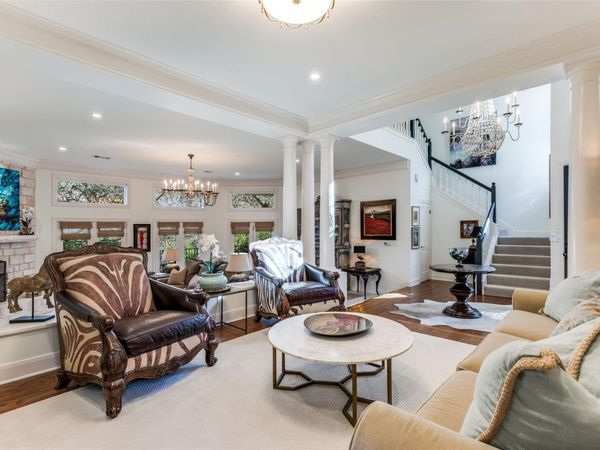 6815 Cougar RUN, Austin, TX 78731