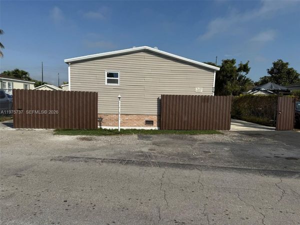 220 NE 12th Ave , Homestead, FL 33030
