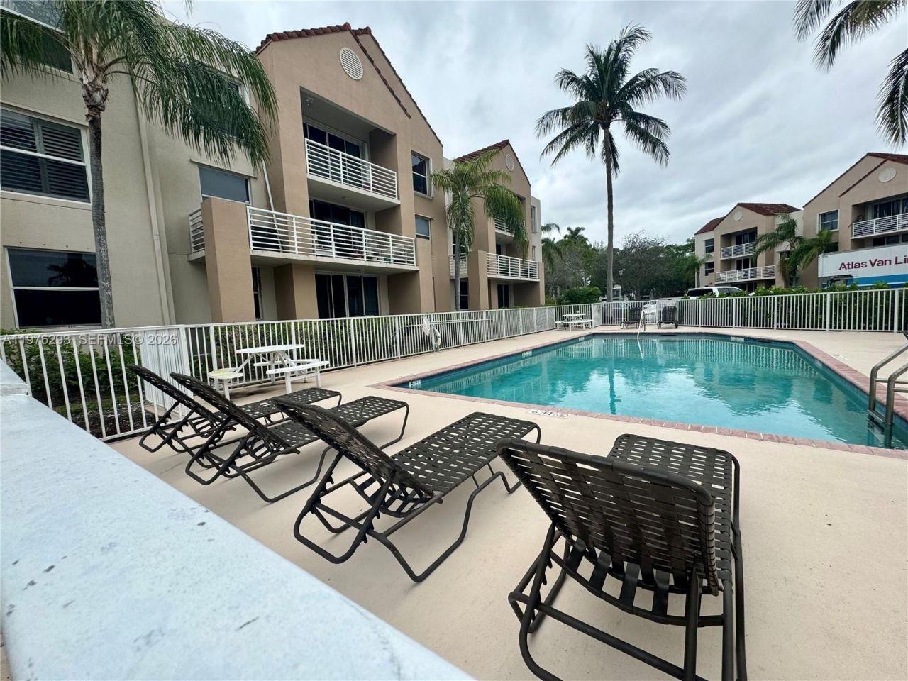 2711 Ocean Club Blvd, Unit 202, Dania Beach, FL 33019 Photo