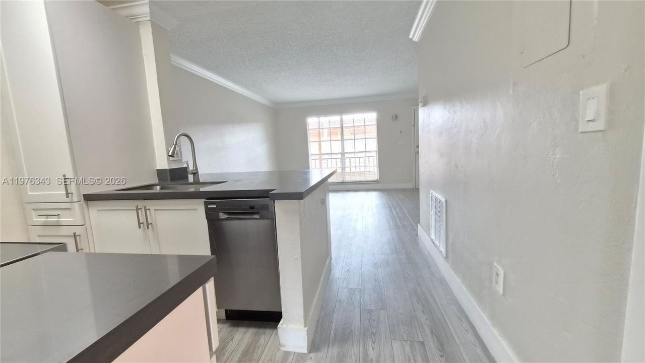 7220 Fairway Dr, Unit G8, Miami Lakes, FL 33014 Photo