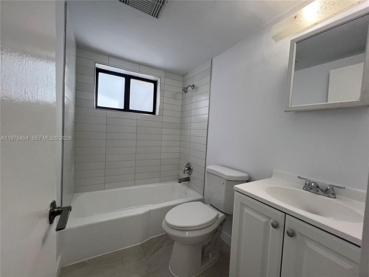 963 NW 5th St , Unit 3, Miami, FL 33128 Photo