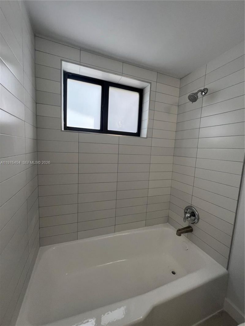 963 NW 5th St , Unit 3, Miami, FL 33128 Photo