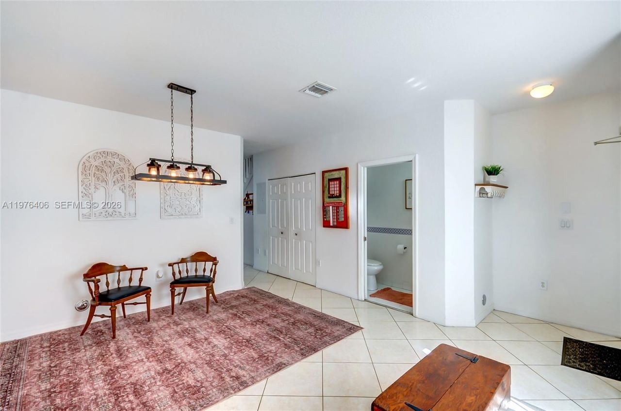 5737 NW 114th Path, Unit 113, Doral, FL 33178 Photo