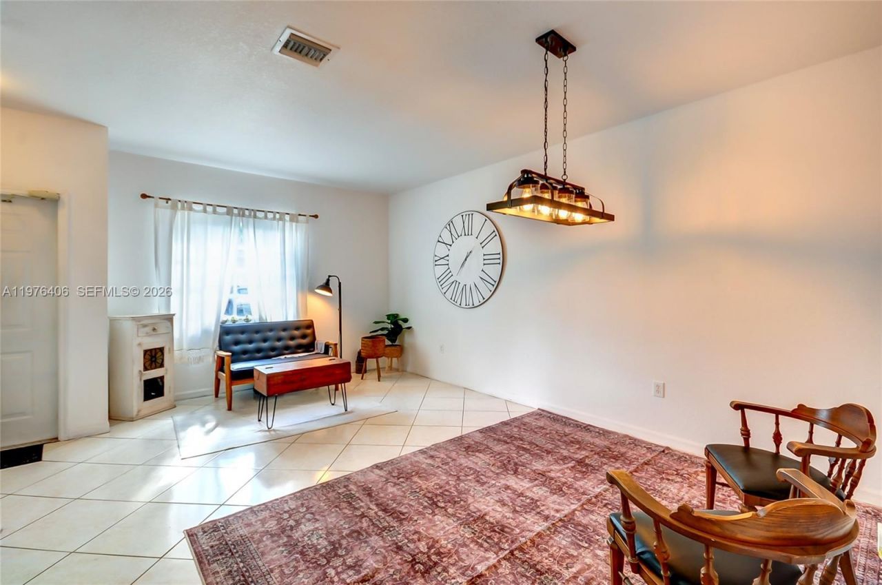 5737 NW 114th Path, Unit 113, Doral, FL 33178 Photo