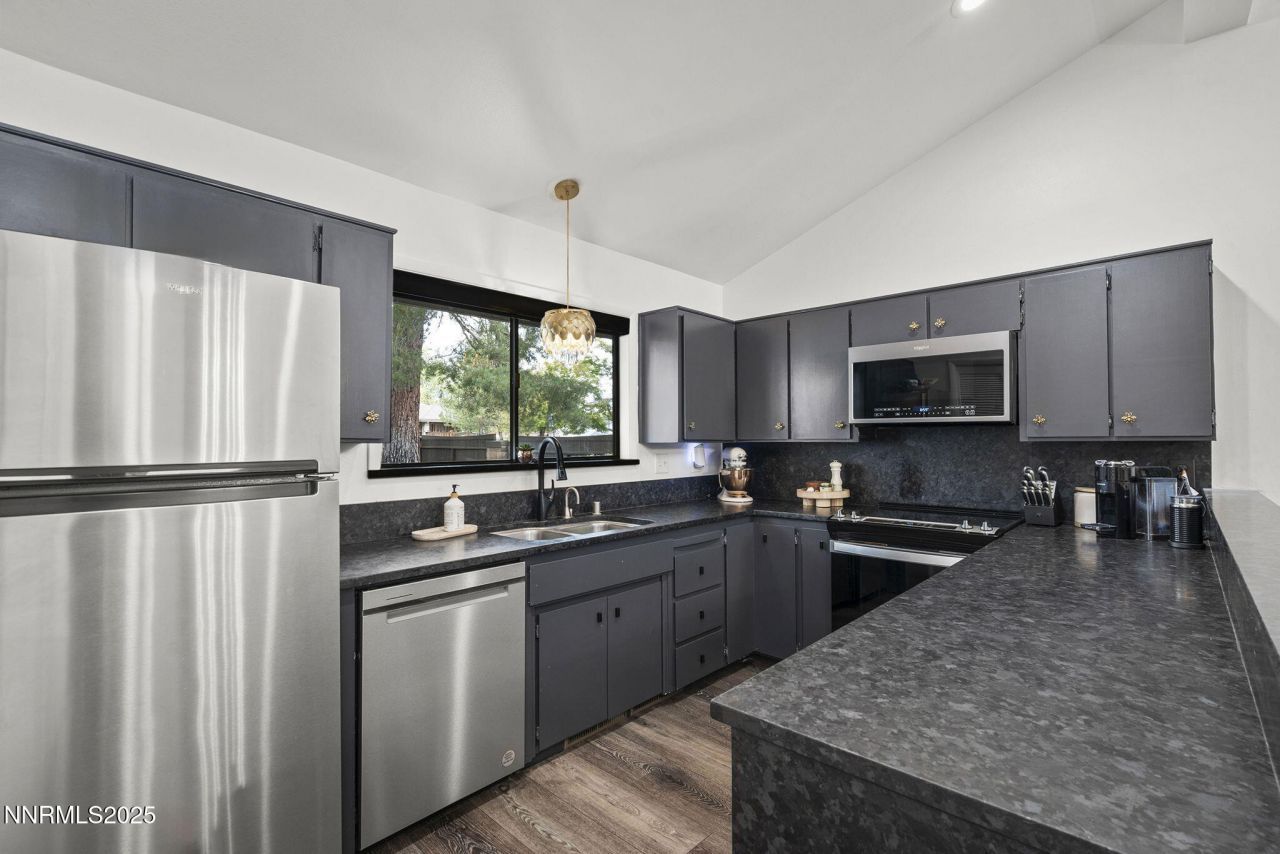 3930 Greenbriar Court, Reno, NV 89509 Photo