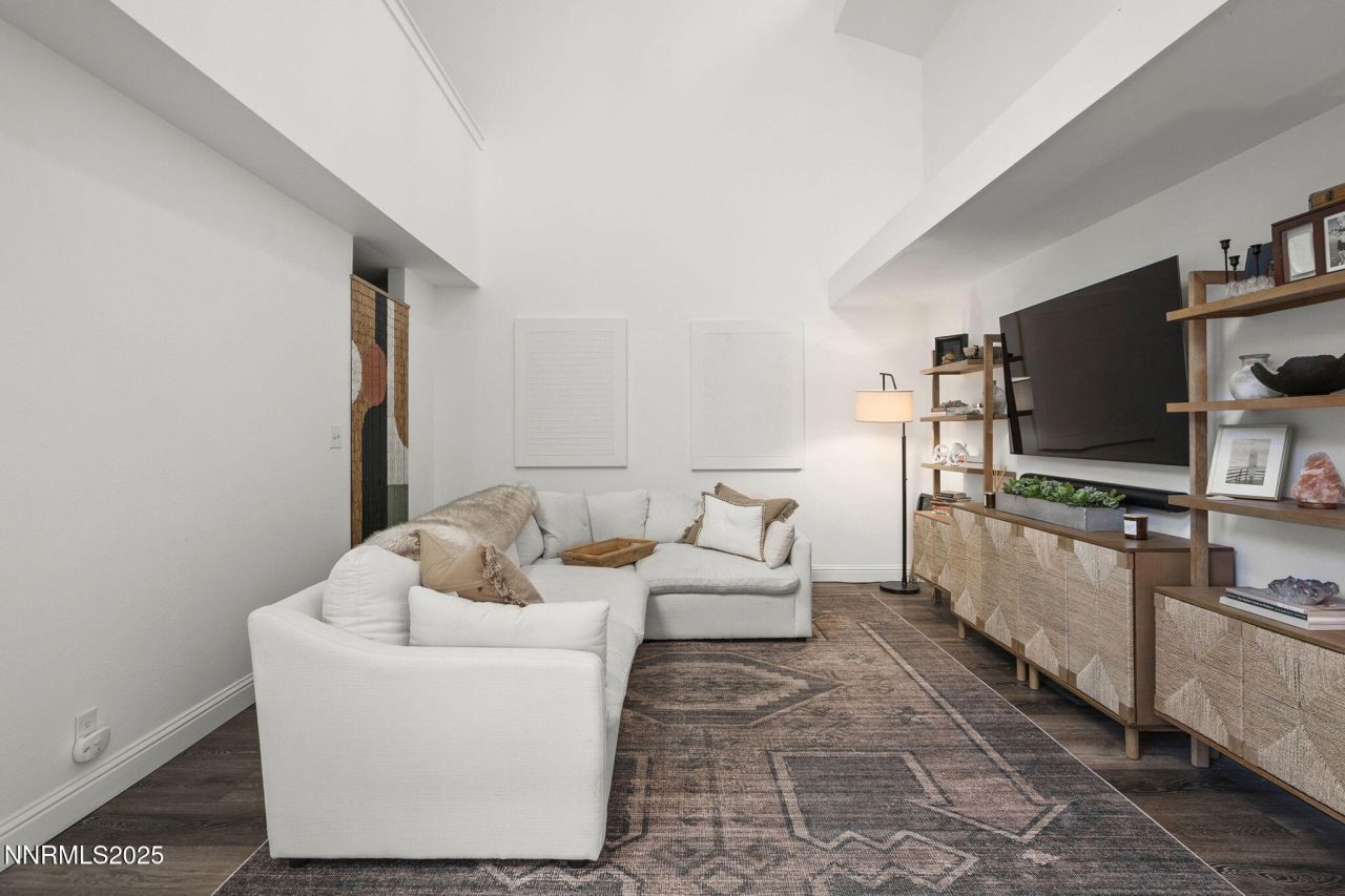 3930 Greenbriar Court, Reno, NV 89509 Photo