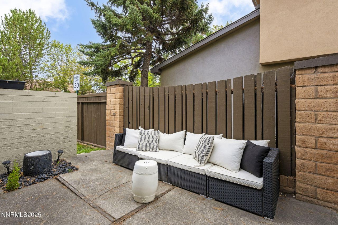 3930 Greenbriar Court, Reno, NV 89509 Photo