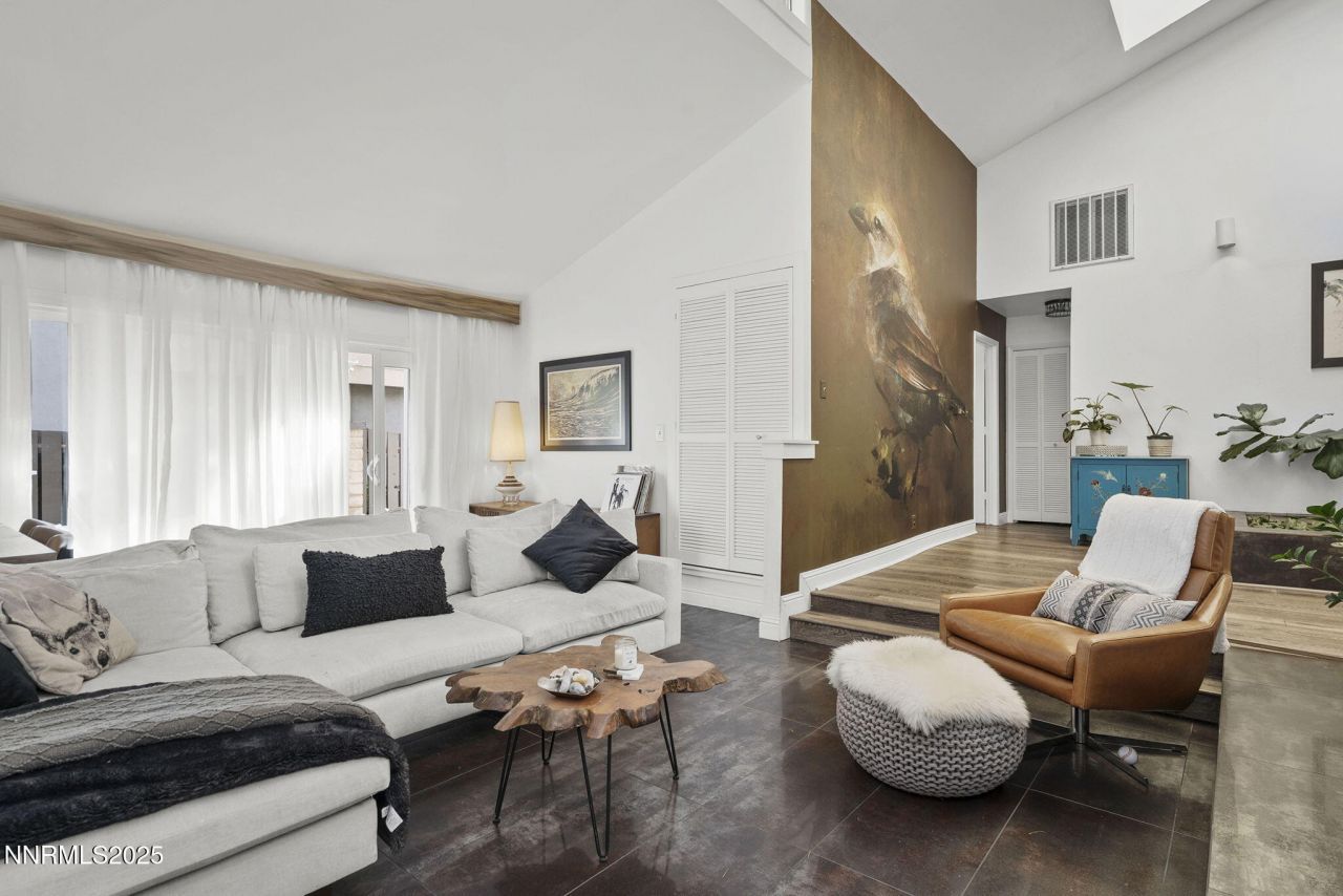 3930 Greenbriar Court, Reno, NV 89509 Photo