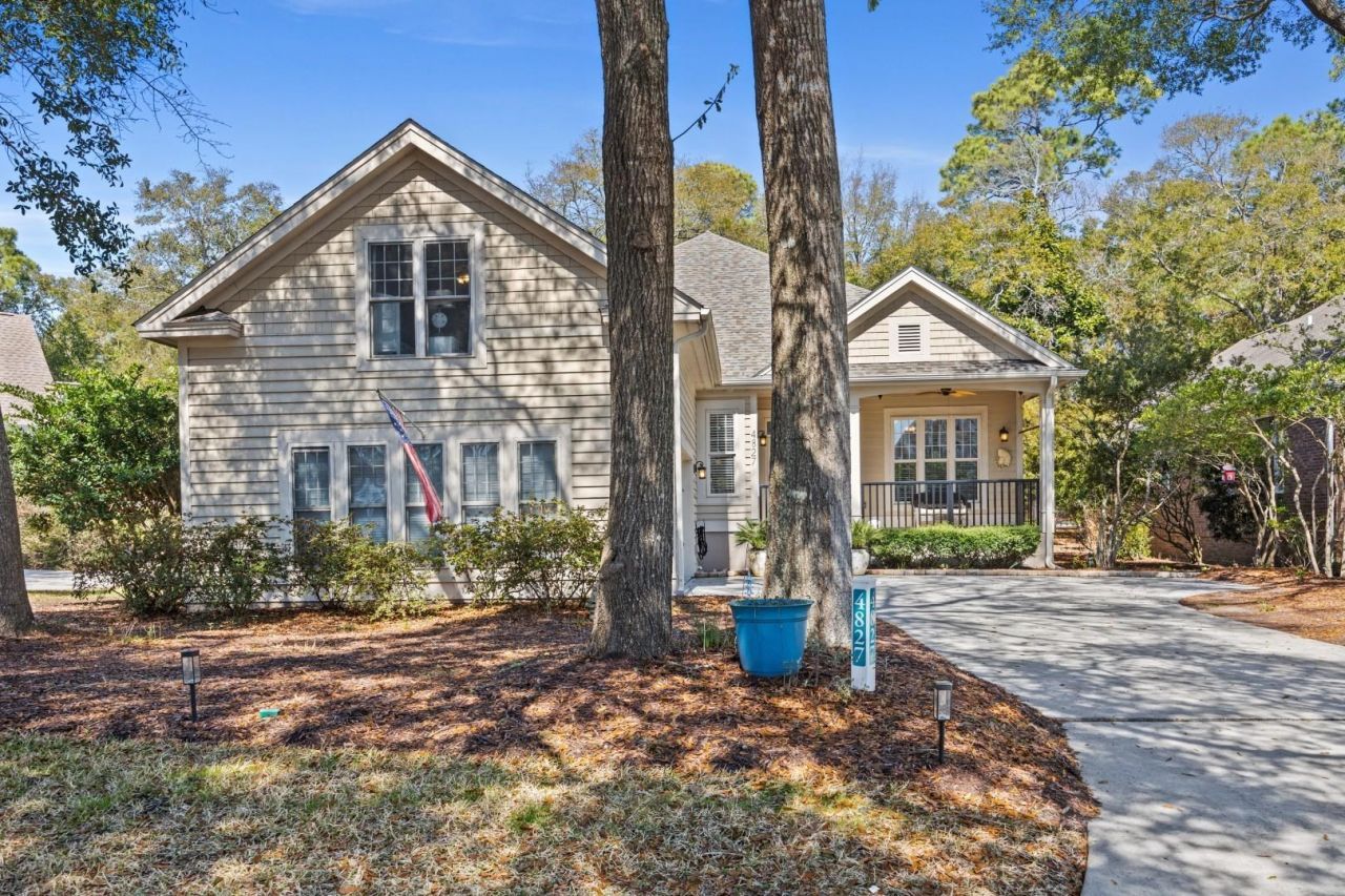 4827 Bucks Bluff Dr. Photo 2