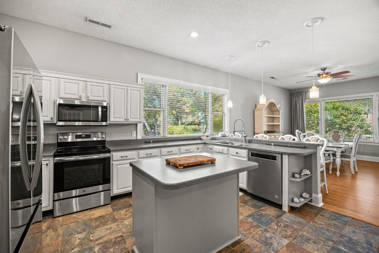 4827 Bucks Bluff Dr. Photo 23